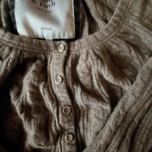 Abercrombie & Fitch Gray Cable Knit Cardigan - Picture 3 of 3